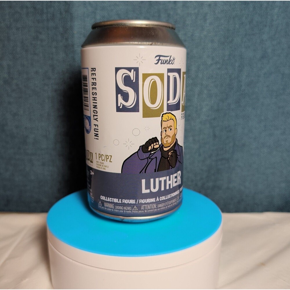 Funko Soda Luther Spacesuit Chase Vinyl Figure 1/2000 - Picture 2 of 16
